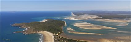 Water Park Point - Corio Bay - Yeppoon - QLD (PBH4 00 18598)